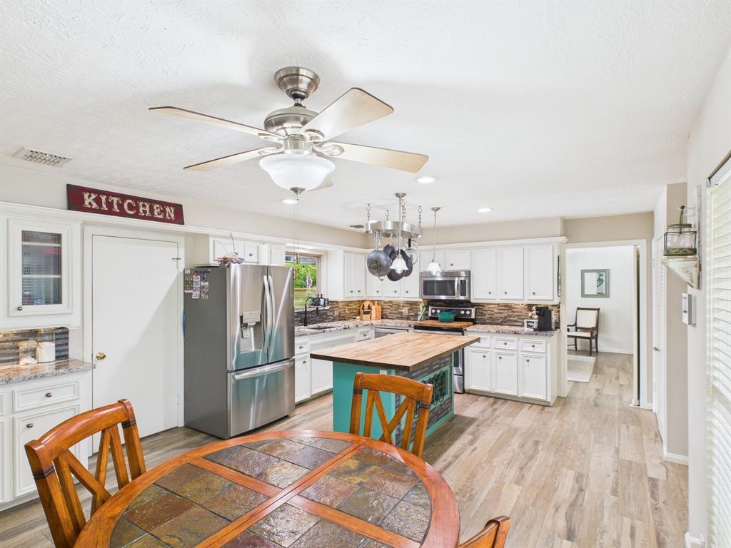 1310 Golden Bear Lane, Kingwood, Texas image 12