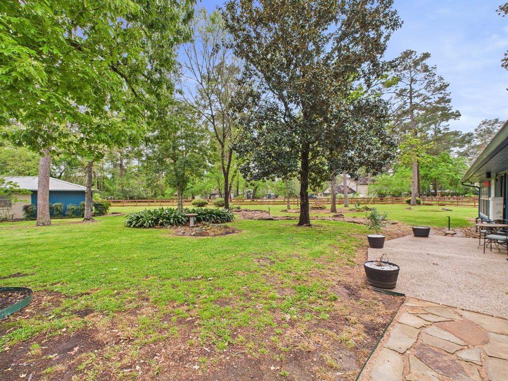 1310 Golden Bear Lane, Kingwood, Texas image 35