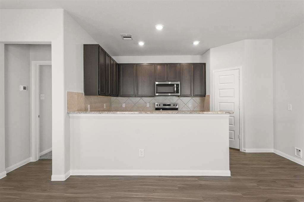 8111 Vanilla Orchid Drive, Houston, Texas image 4