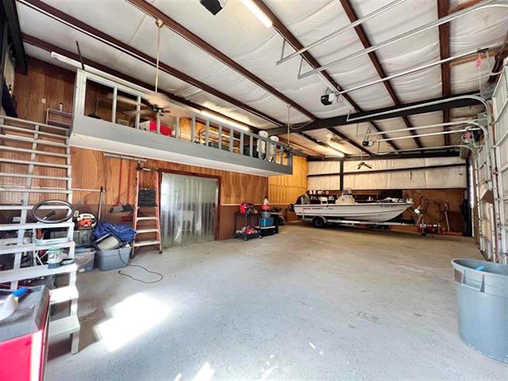 1725 S Timberlane Street, Vidor, Texas image 32