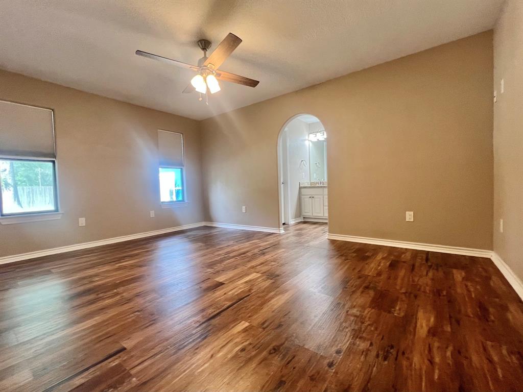 1725 S Timberlane Street, Vidor, Texas image 13