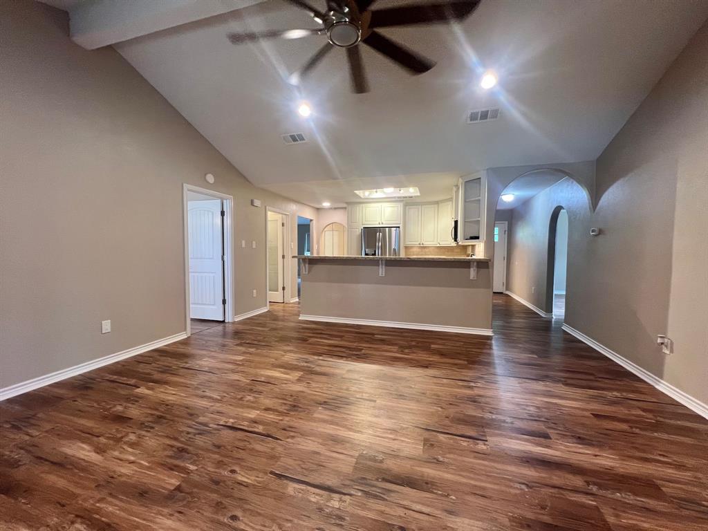 1725 S Timberlane Street, Vidor, Texas image 7