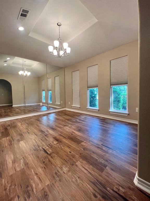 1725 S Timberlane Street, Vidor, Texas image 5
