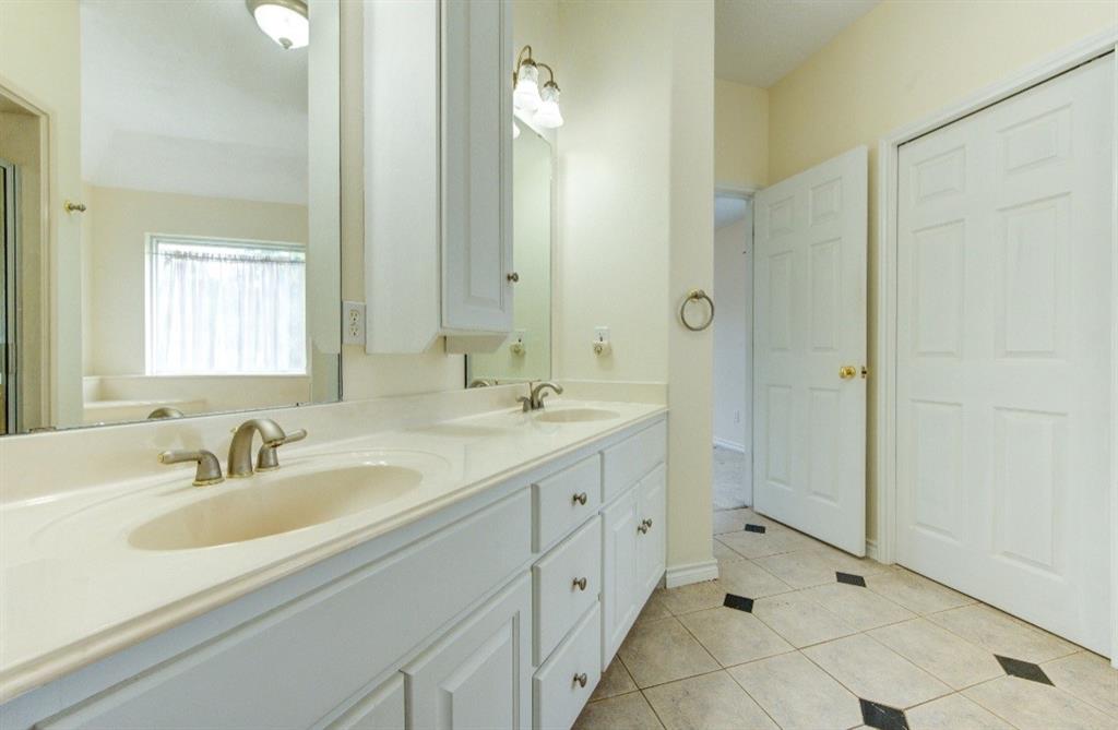 20610 Live Oak Drive, Damon, Texas image 31