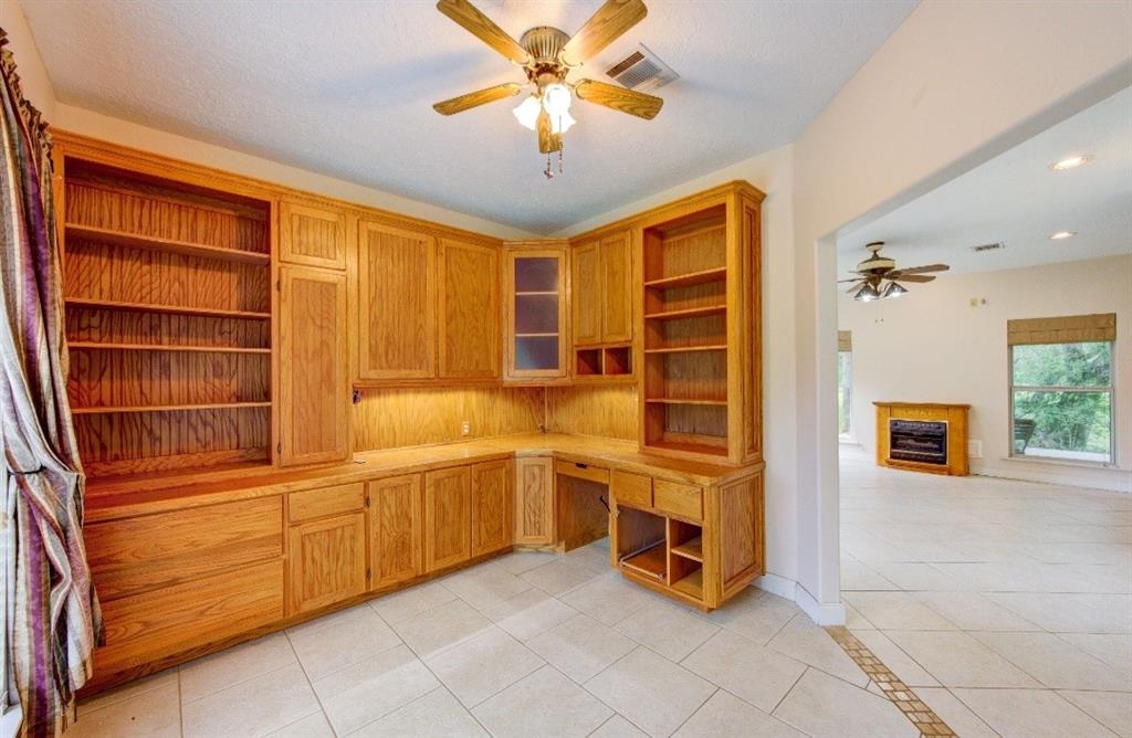 20610 Live Oak Drive, Damon, Texas image 26