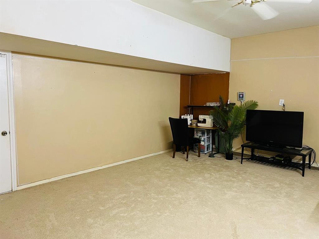 110 Chandler Court, Sugar Land, Texas image 7