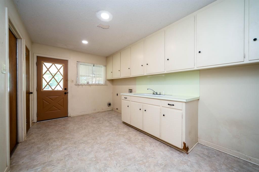 107 Tulip St, White Oak, Texas image 40