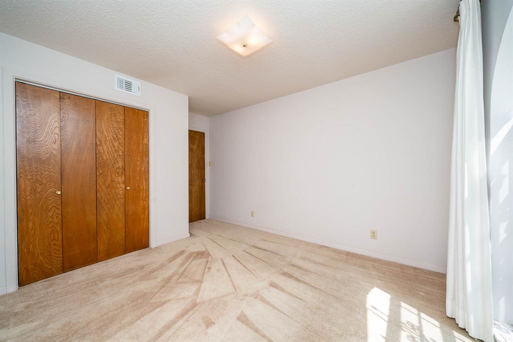 107 Tulip St, White Oak, Texas image 30