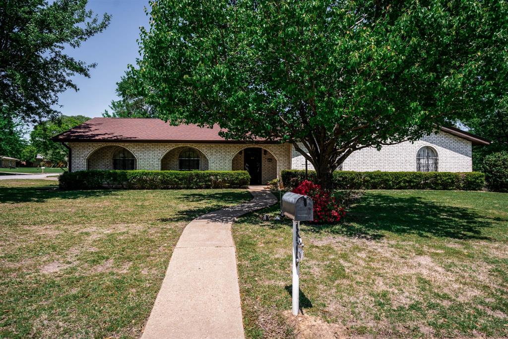 107 Tulip St, White Oak, Texas image 5