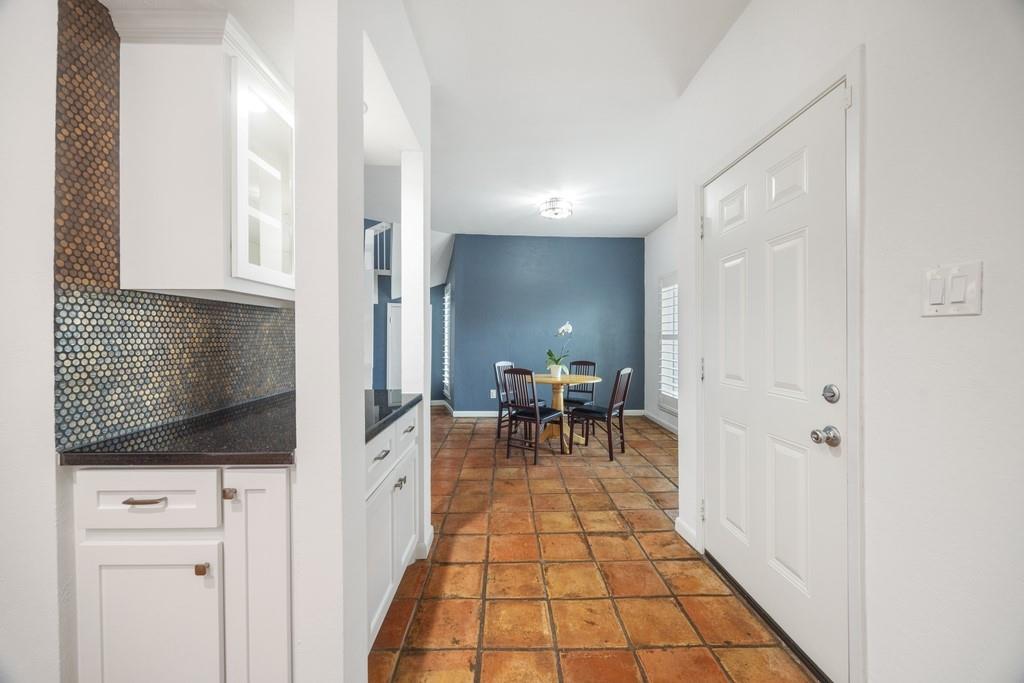 1300 Augusta Drive #23, Houston, Texas image 8