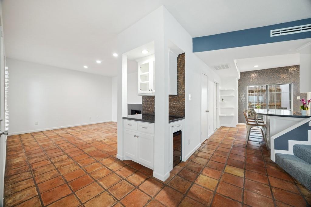 1300 Augusta Drive #23, Houston, Texas image 7