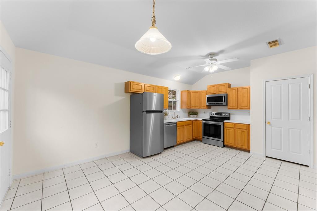 16883 Bob White Dr, Conroe, Texas image 14