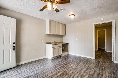 4820 Oak Avenue 16 Pasadena TX 77503