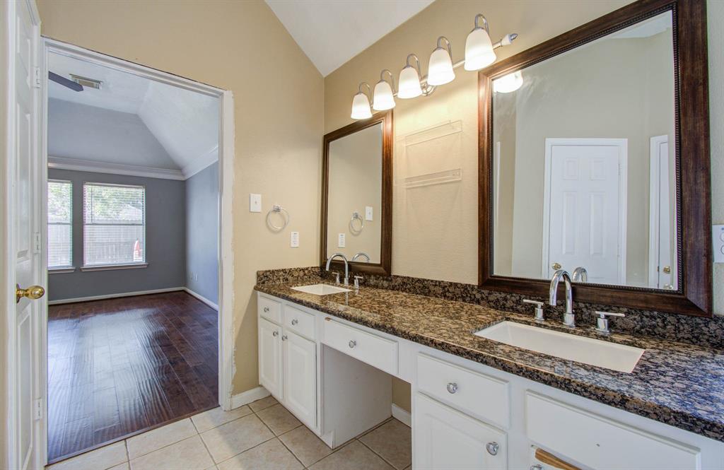 2906 Huckleberry Street, Missouri City, Texas image 28