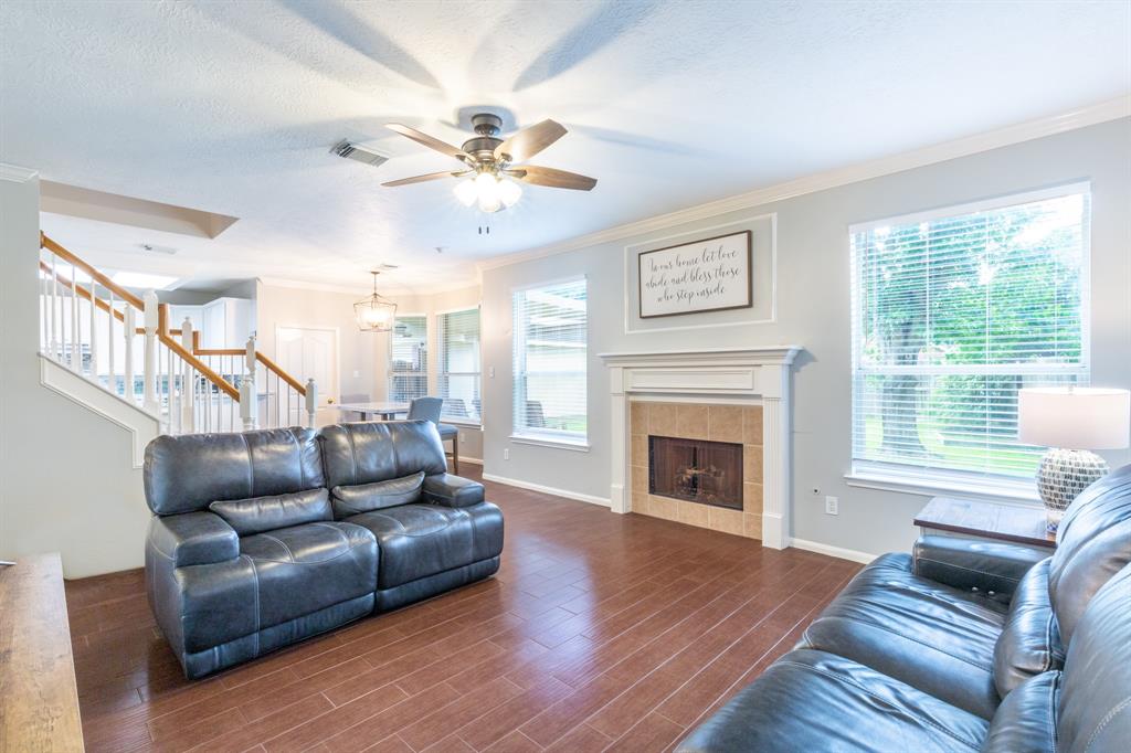 3234 Millbrook Drive, Pearland, Texas image 13