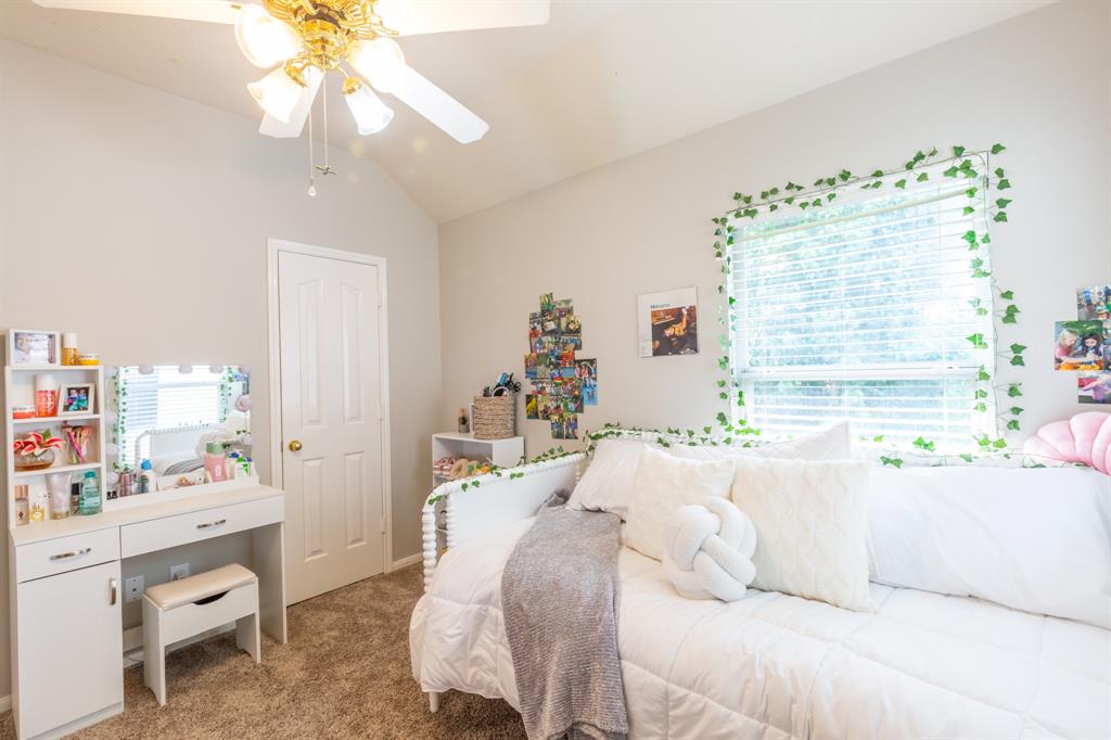 3234 Millbrook Drive, Pearland, Texas image 31