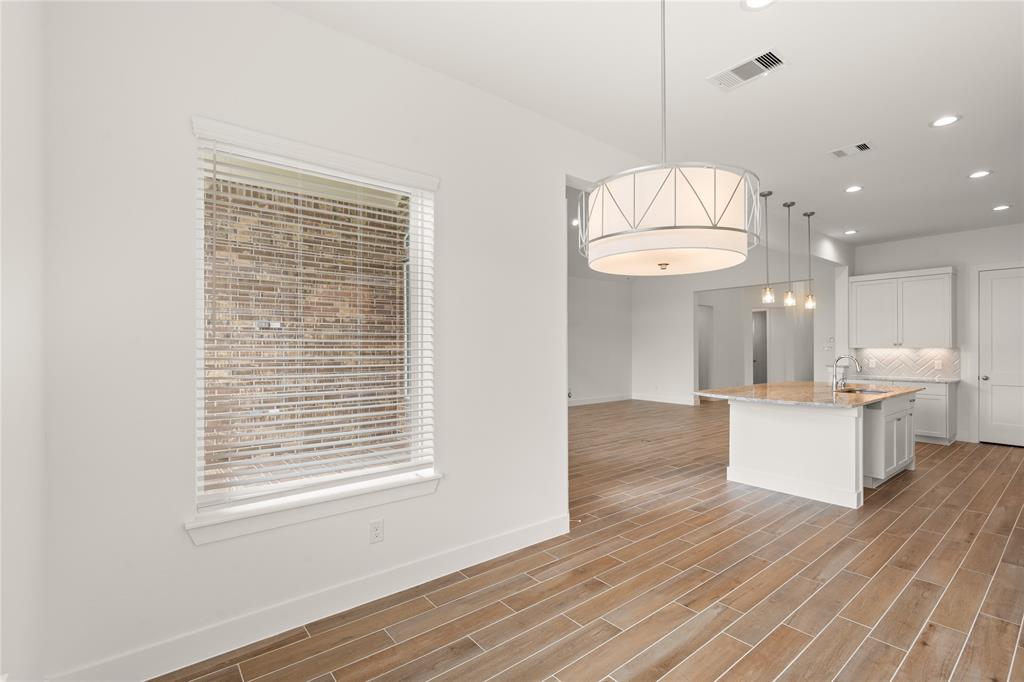 18232 Saffron Sun Street, Conroe, Texas image 10