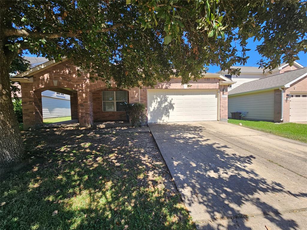 10635 Gold Finch Road, Baytown, Texas image 12