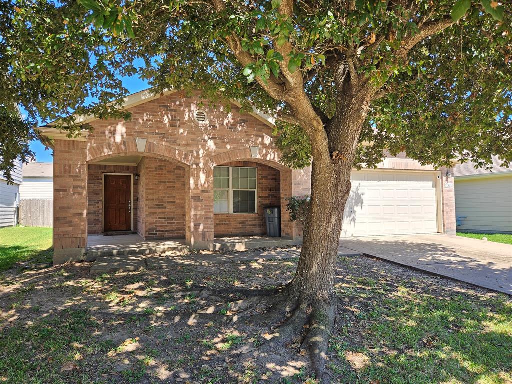 10635 Gold Finch Road, Baytown, Texas image 1