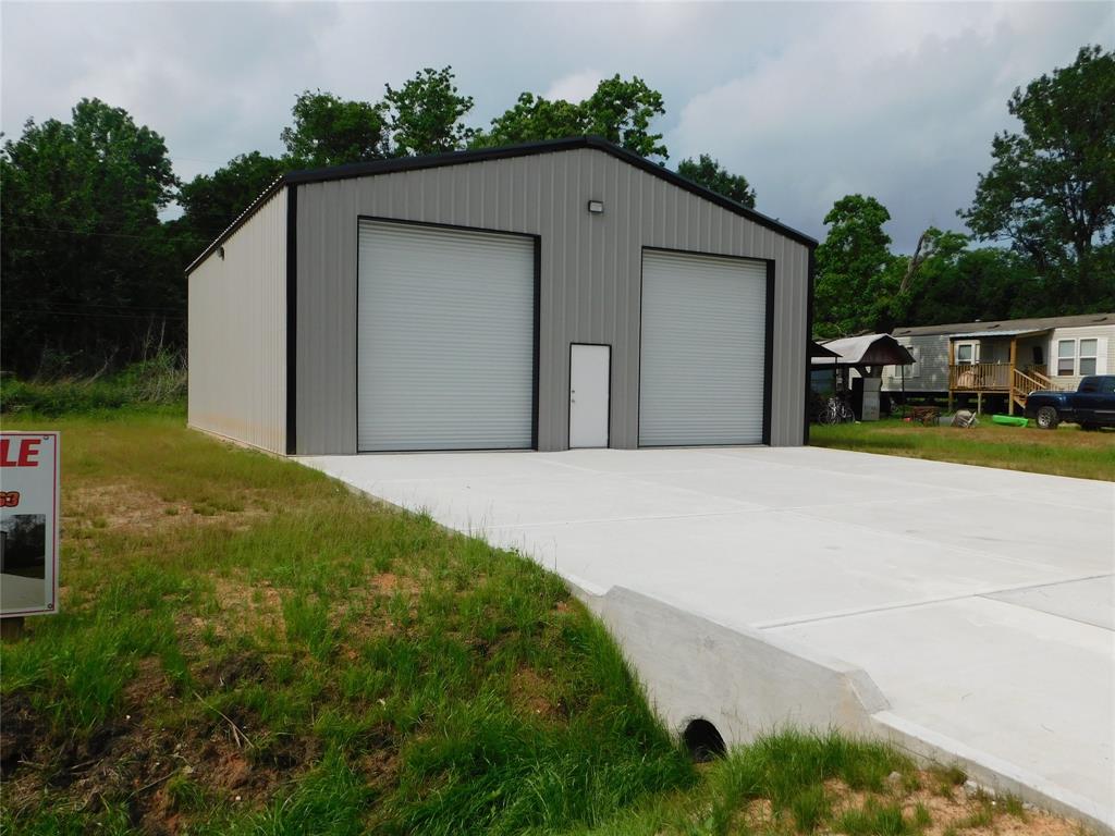 10725 Pine Street, Willis, Texas image 2