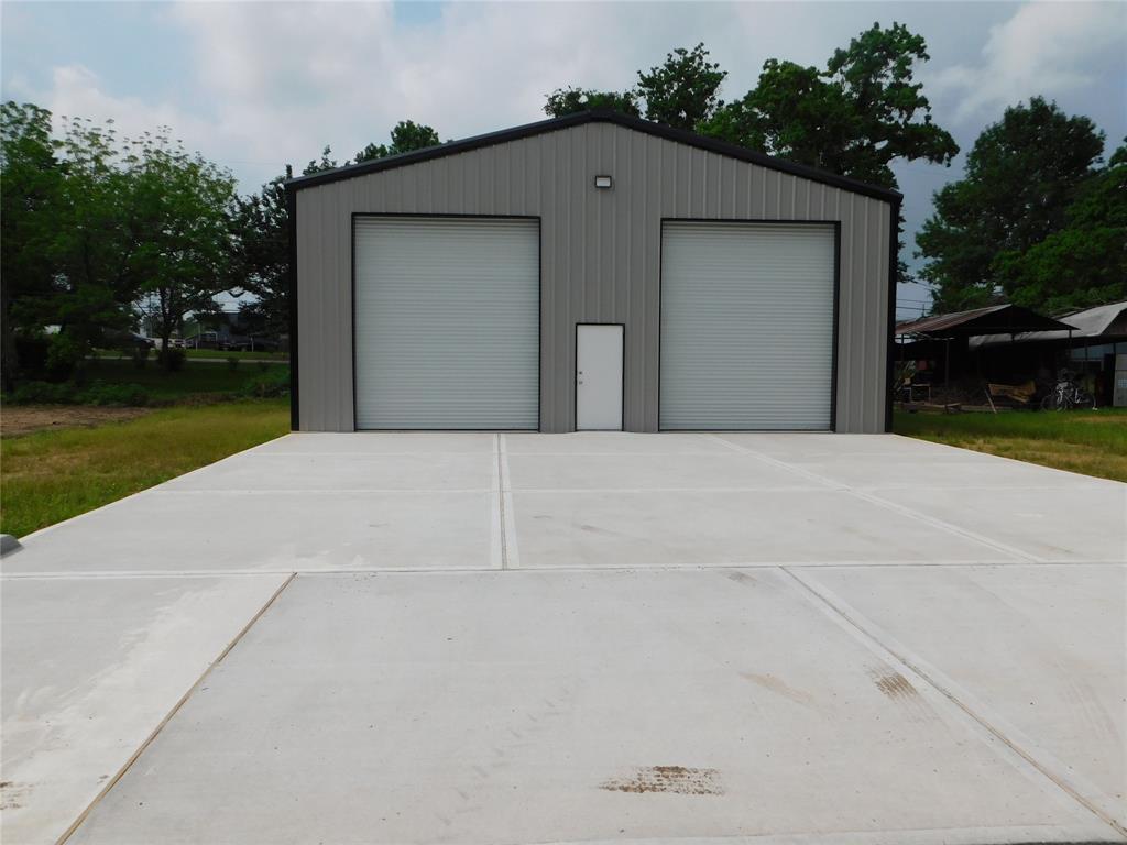 10725 Pine Street, Willis, Texas image 3