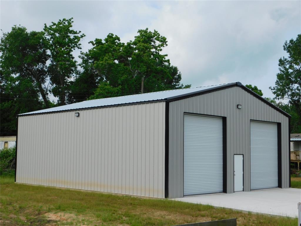 10725 Pine Street, Willis, Texas image 7