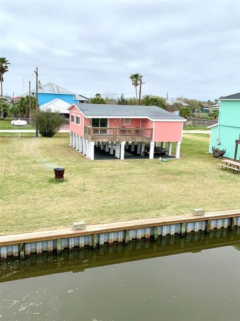 A home in Crystal Beach