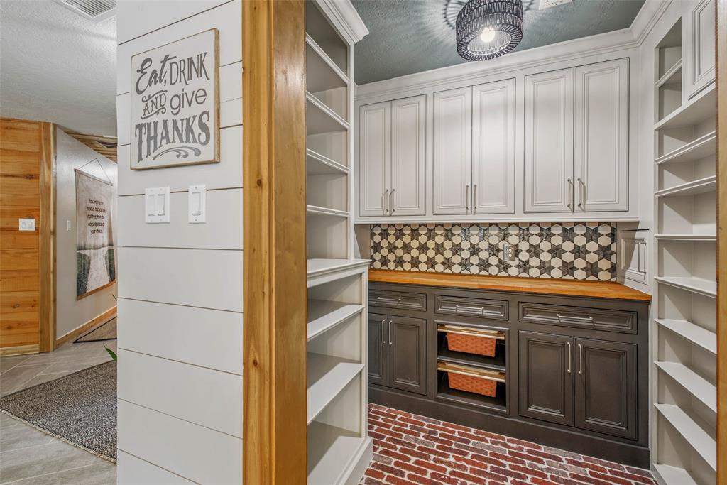 22203 Giant Hickory Drive, Magnolia, Texas image 22