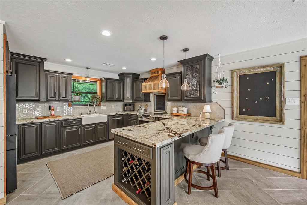 22203 Giant Hickory Drive, Magnolia, Texas image 19