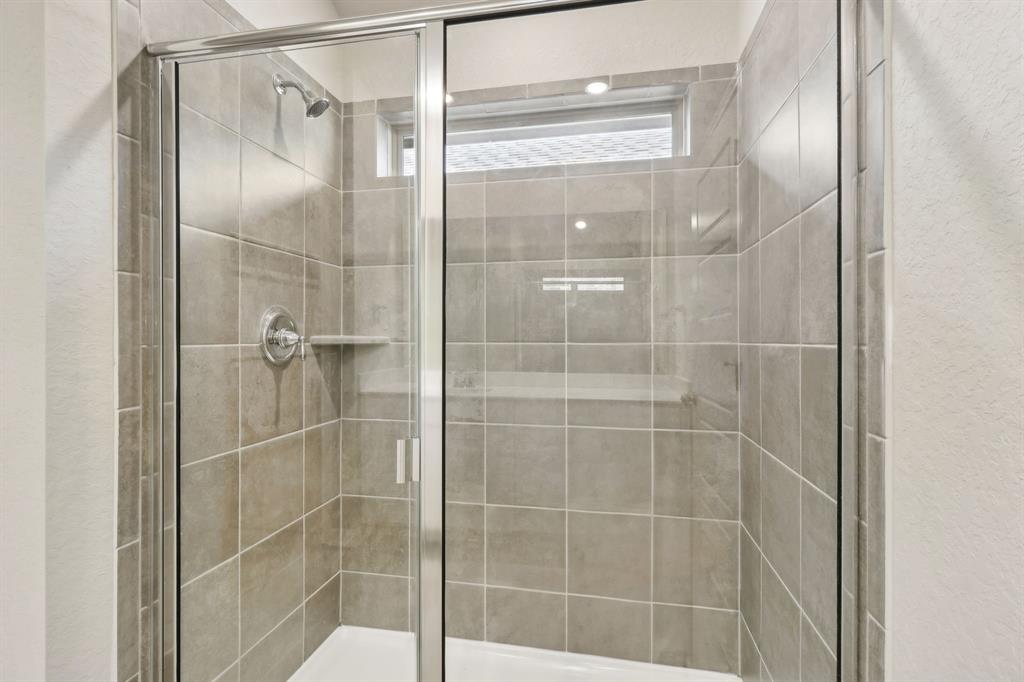 1615 Shae Oak Lane, Conroe, Texas image 36