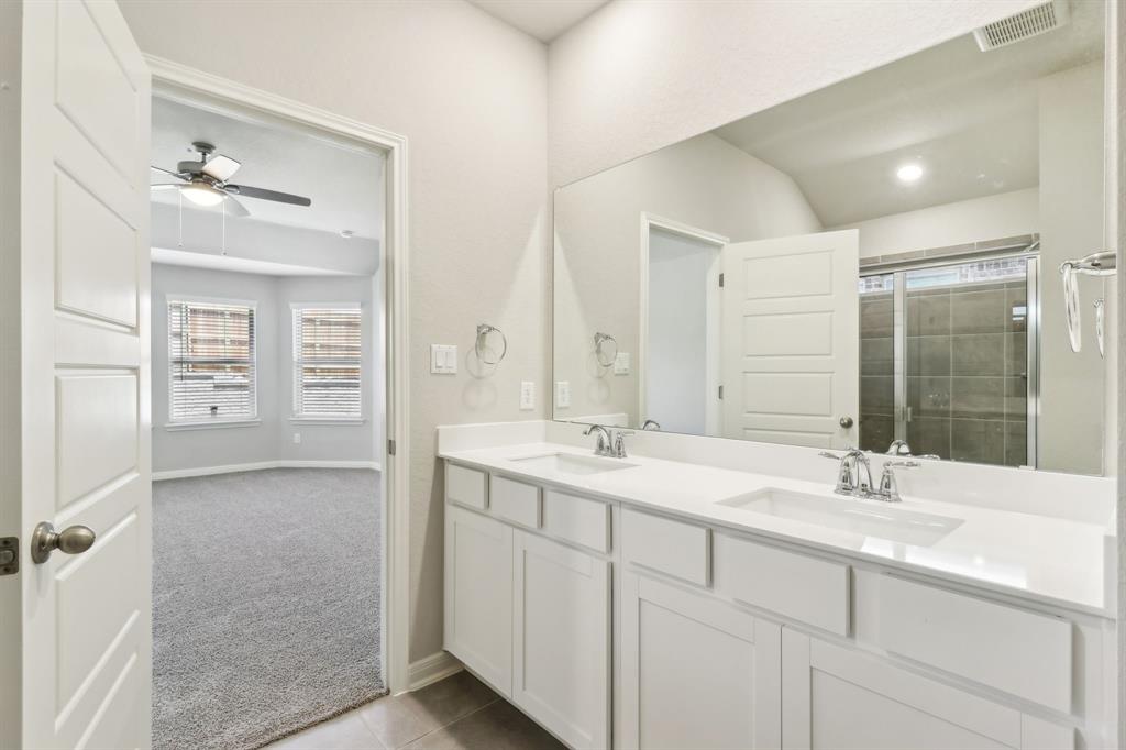 1615 Shae Oak Lane, Conroe, Texas image 35