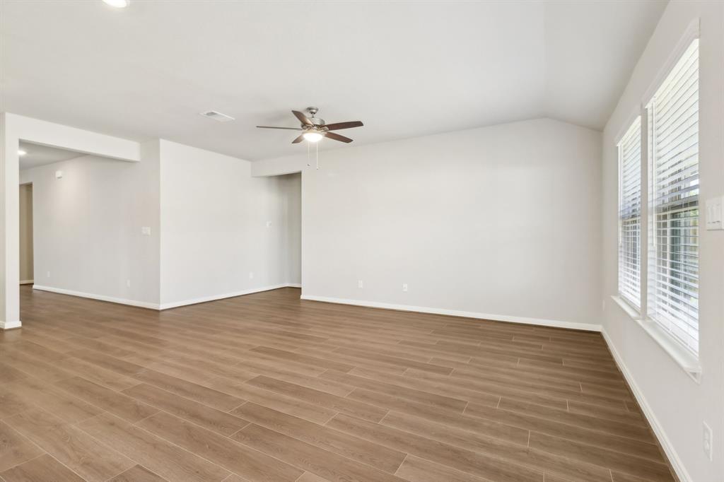 1615 Shae Oak Lane, Conroe, Texas image 13