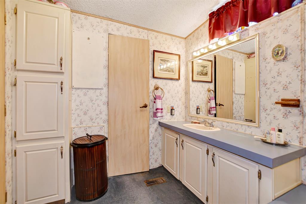 314 Placid Lake Lane, Magnolia, Texas image 27