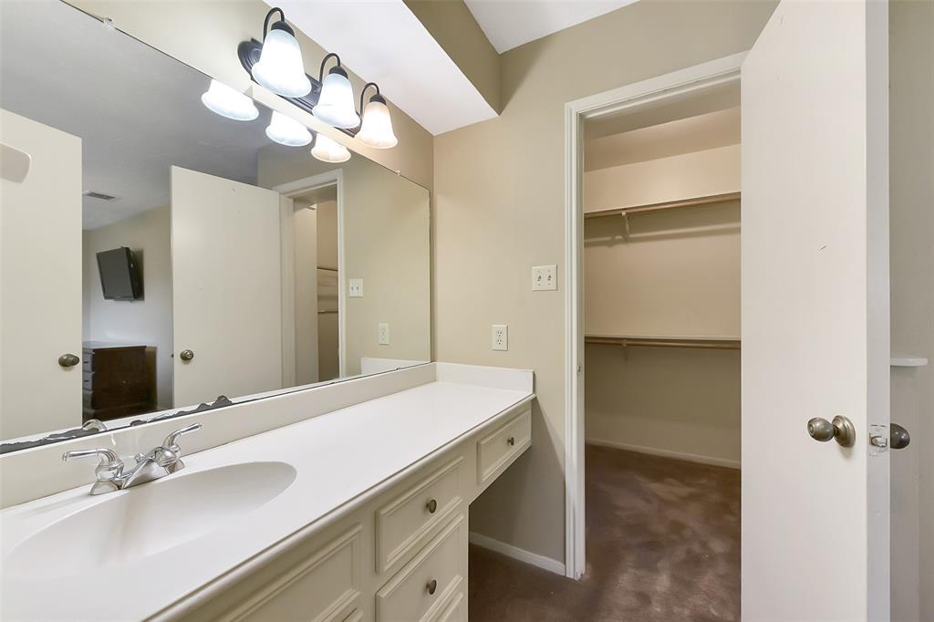 402 E Lambuth Lane, Deer Park, Texas image 18