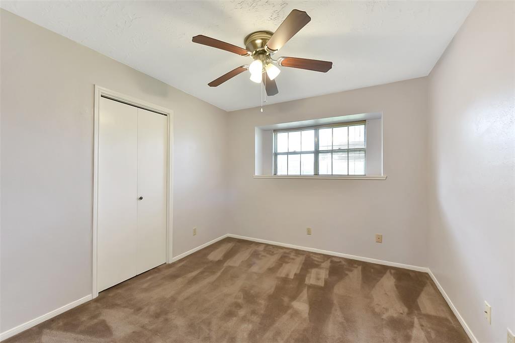 402 E Lambuth Lane, Deer Park, Texas image 21