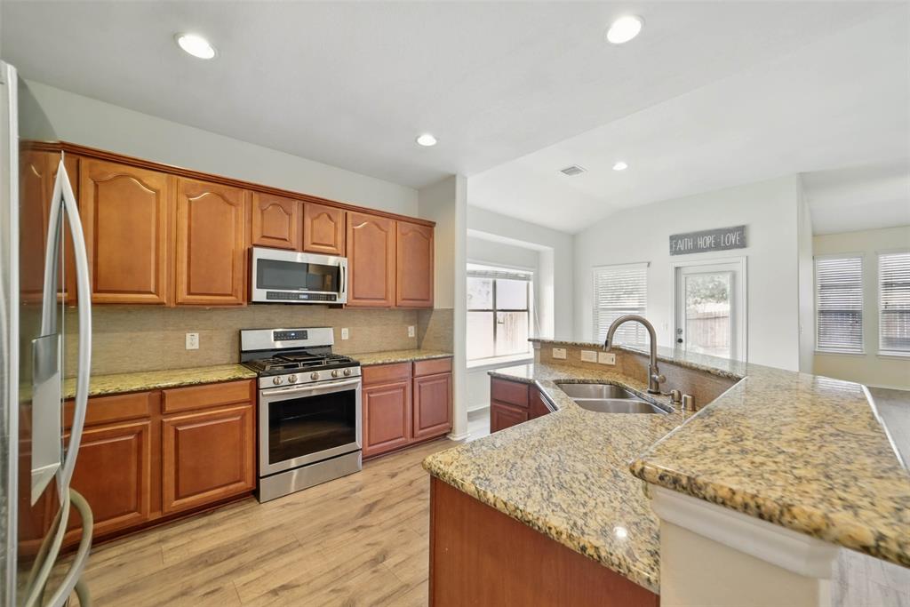 6003 Baileys Run Lane, Katy, Texas image 8