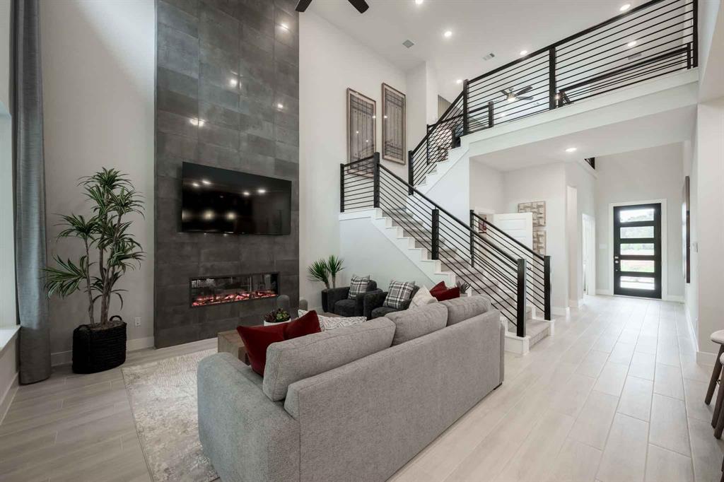 7935 Treetop View Drive