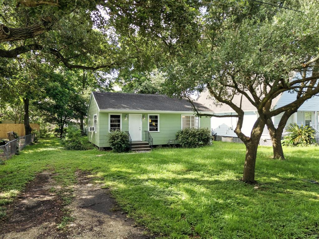 303 Texas Avenue