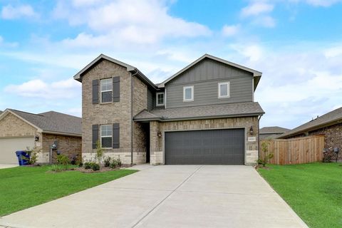 Single Family Residence in Texas City TX 10212 Hermann Trace 2.jpg