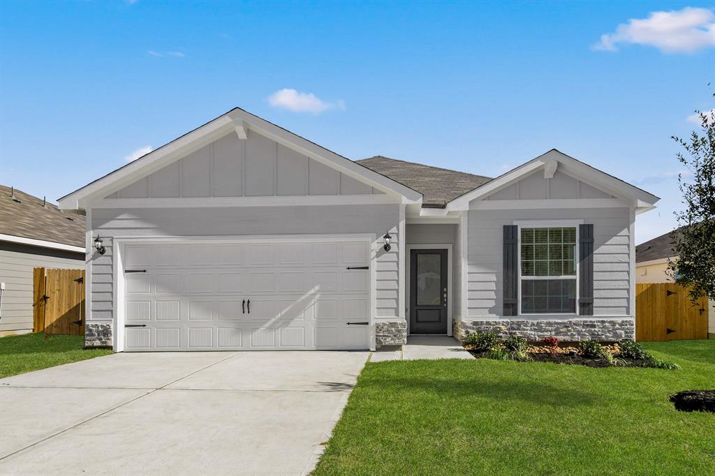 10427 Red Cardinal Drive, Cleveland, Texas image 1