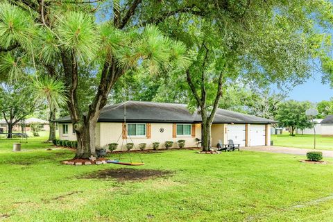 A home in Brazoria