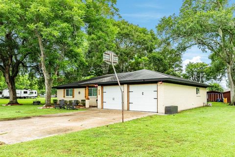 A home in Brazoria