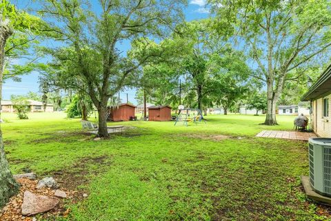 A home in Brazoria