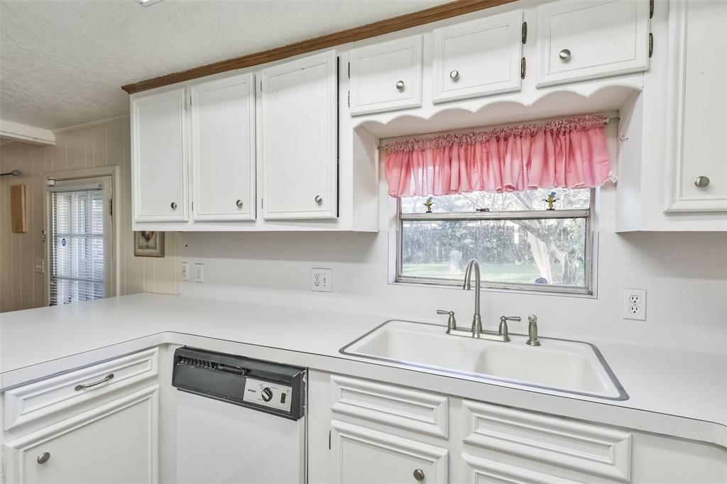 1805 Twila Lane, Conroe, Texas image 11