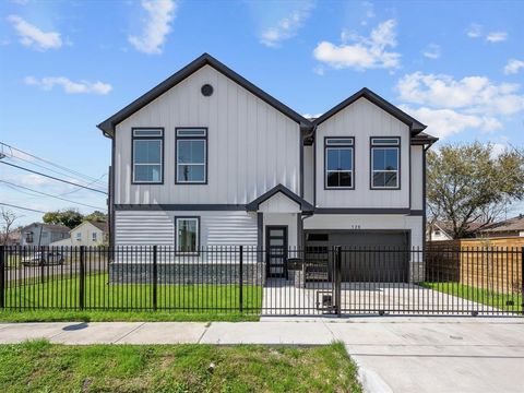 120 Adams Street Houston TX 77011