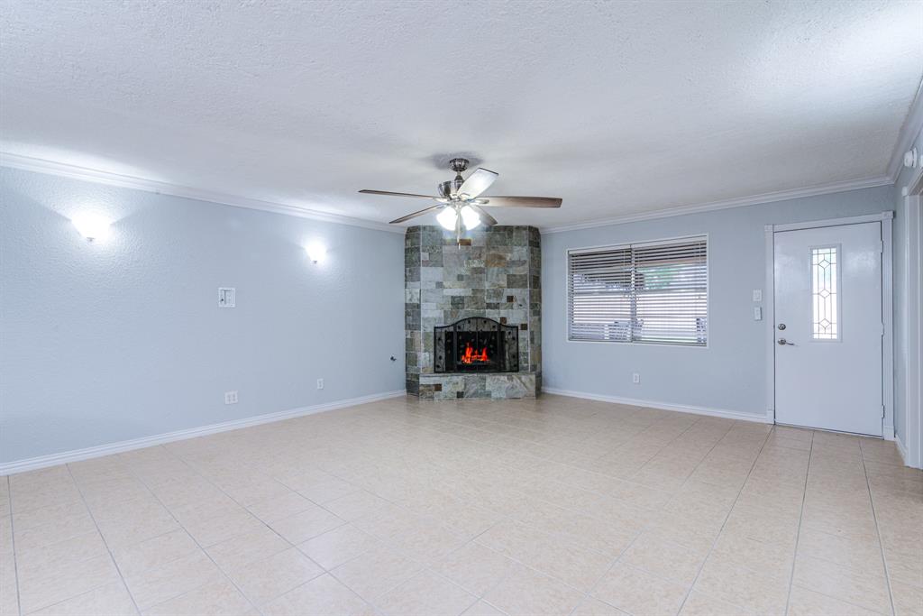 5214 Meadow Crest Street, La Porte, Texas image 14