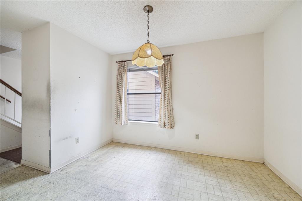 2909 Elm Grove Court, Houston, Texas image 3