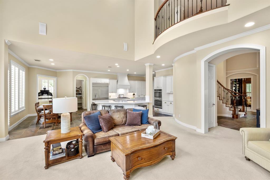 99 S Shawnee Ridge Circle, The Woodlands, Texas image 12