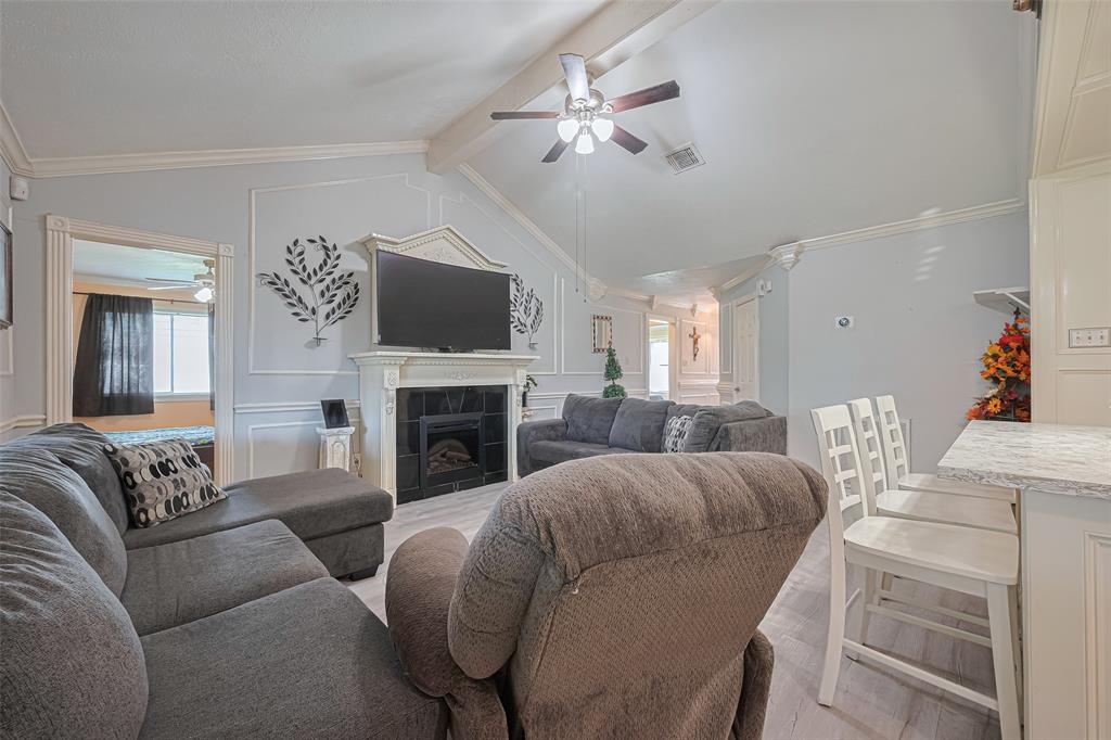 1219 Castle Glen Drive, Houston, Texas image 7