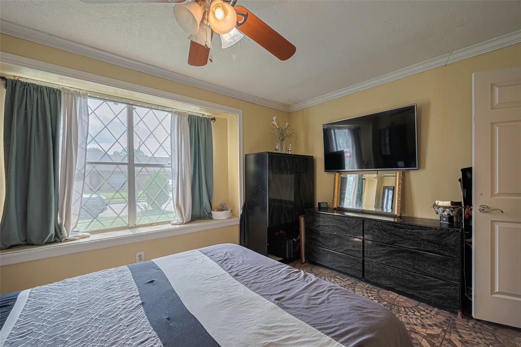 1219 Castle Glen Drive, Houston, Texas image 15